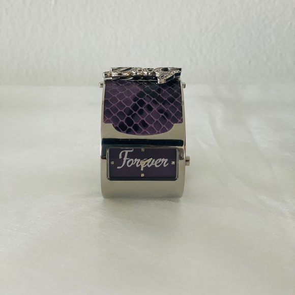 ♦️SOLD♦️D&G Purple Cuff Forever Watch - Picture 2 of 5